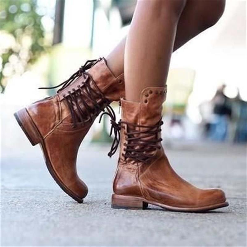 Luna | Aruna Tahi | Chic Boots from the New Collection