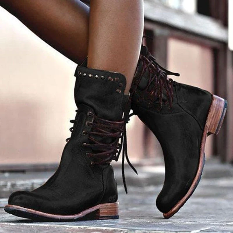 Luna | Aruna Tahi | Chic Boots from the New Collection