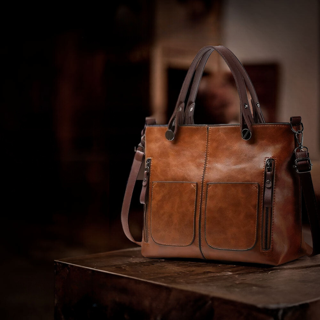 Lila | Classic Charm Shoulder Bag