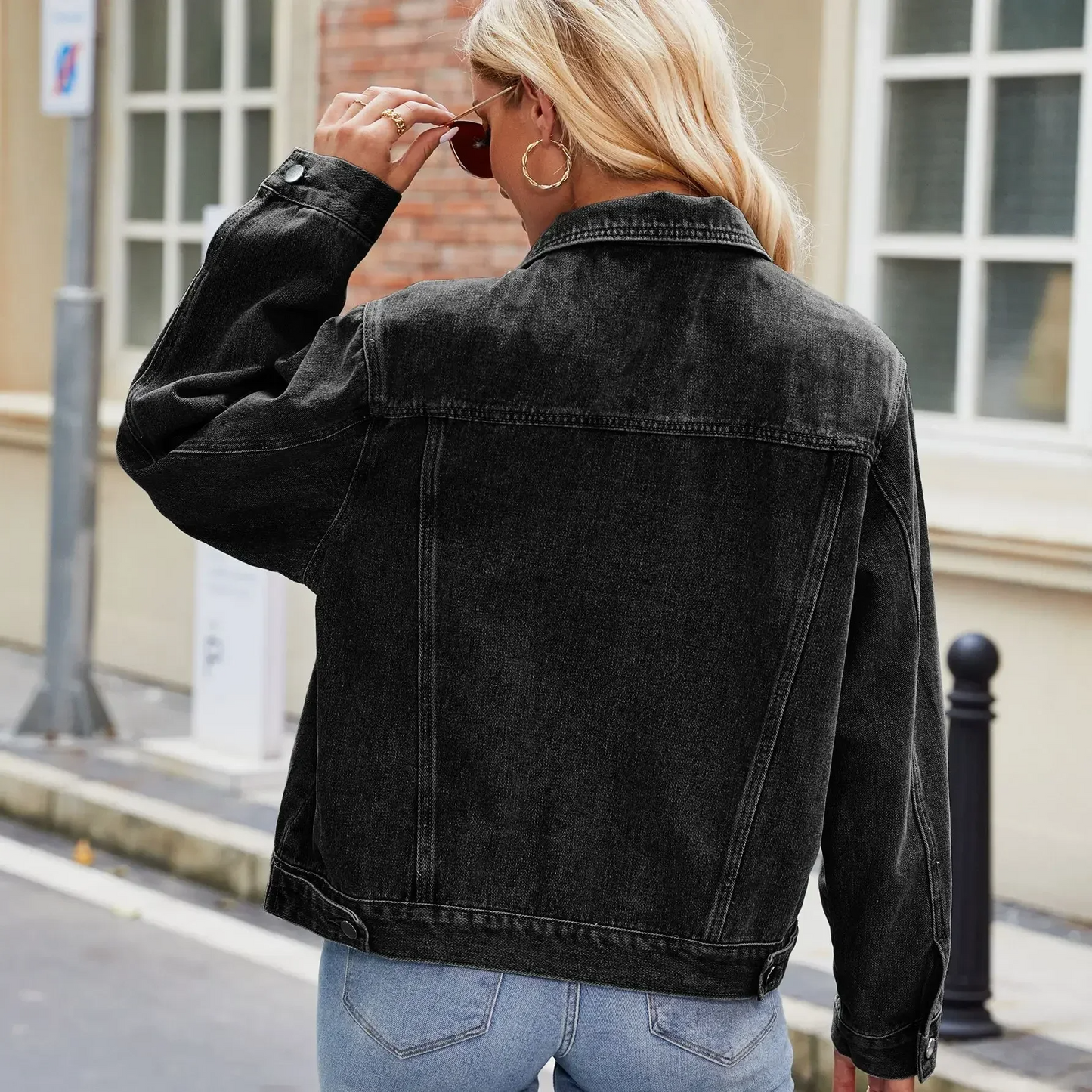 Layla™ - Stylish Hooded Denim Jacket