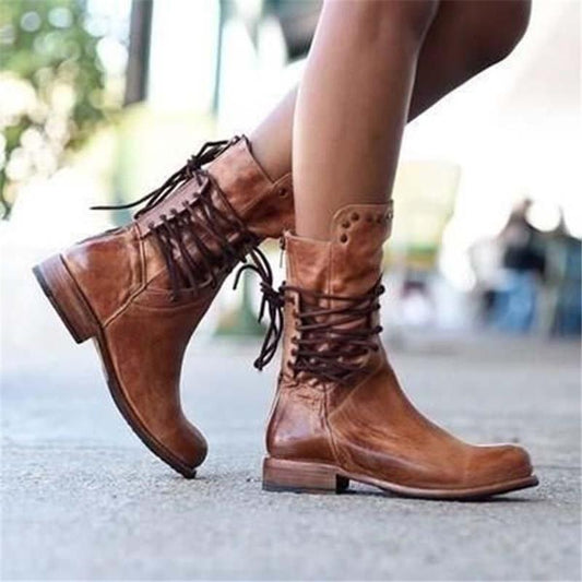 Luna | Aruna Tahi | Chic Boots from the New Collection