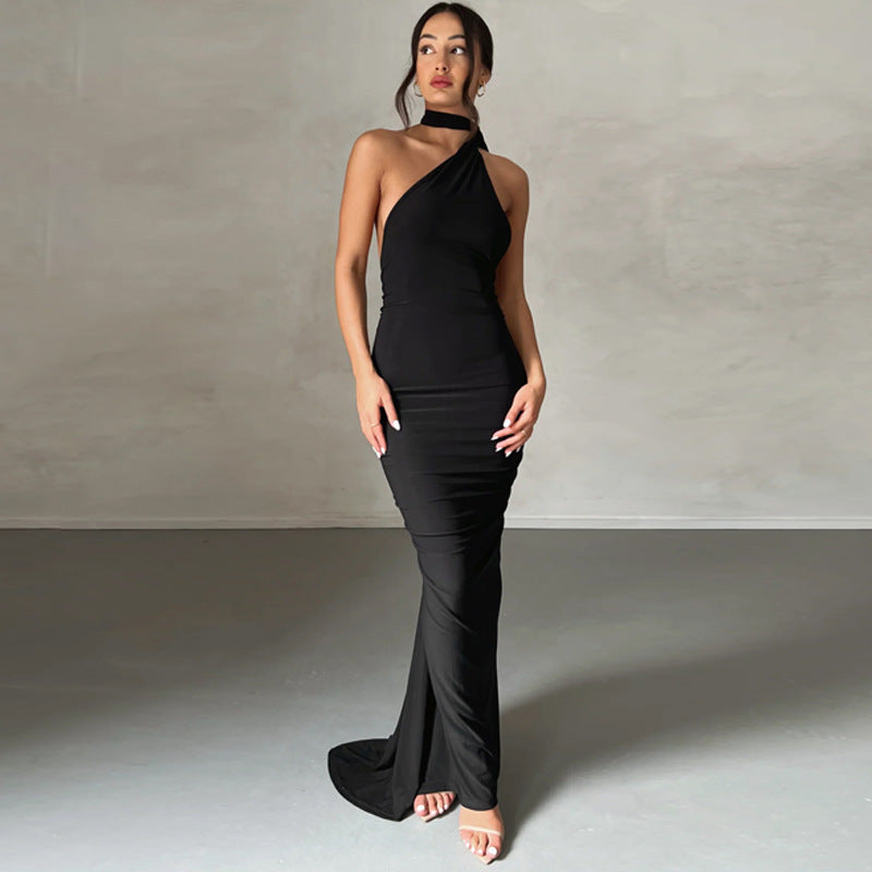 Lila | Alluring Backless Slim Fit Sleeveless Evening Dress